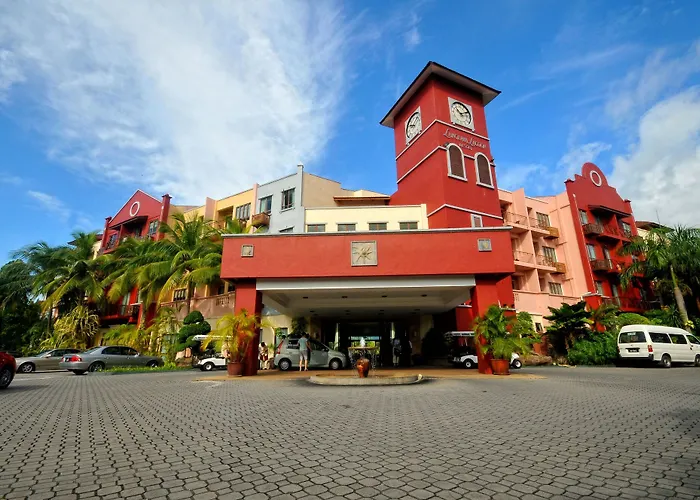 Ombak Villa Langkawi Pantai Cenang 